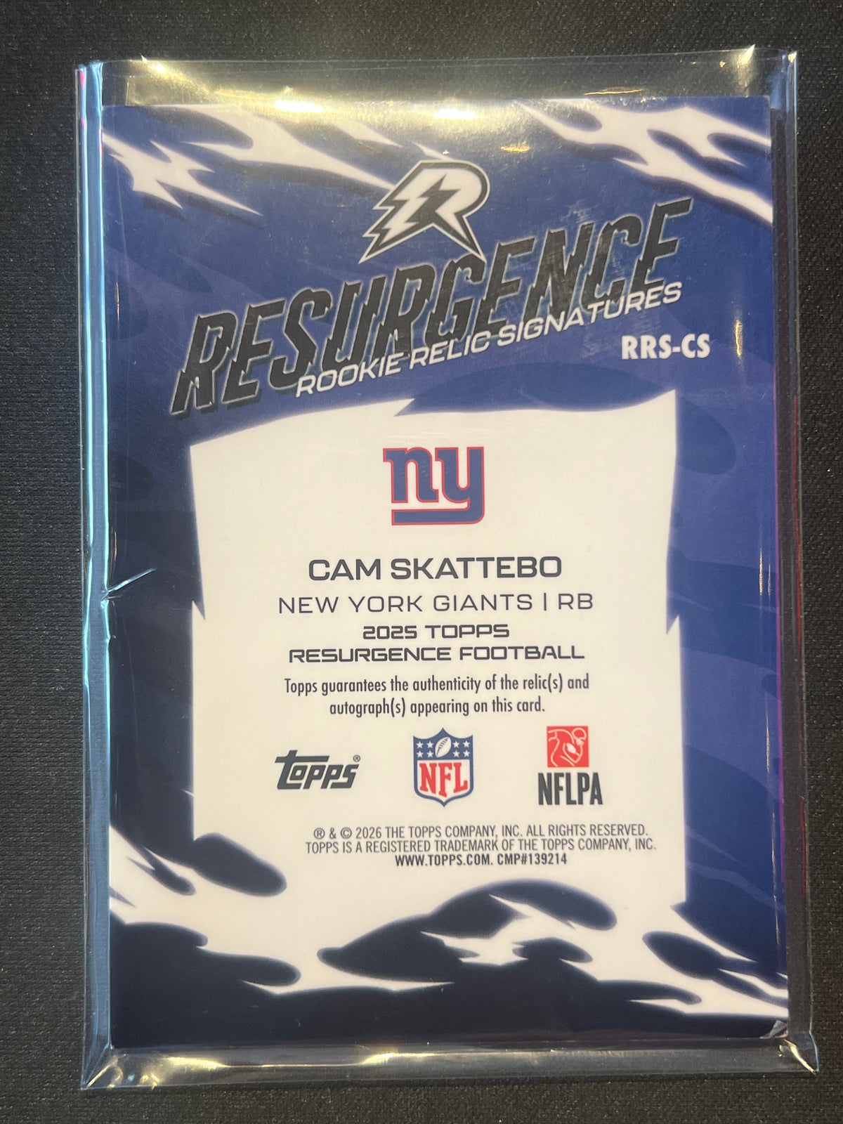2025 Topps Resurgence Cam Skattebo Rookie Relic Signatures 10/15 Lime Refractor #RRS-CS
