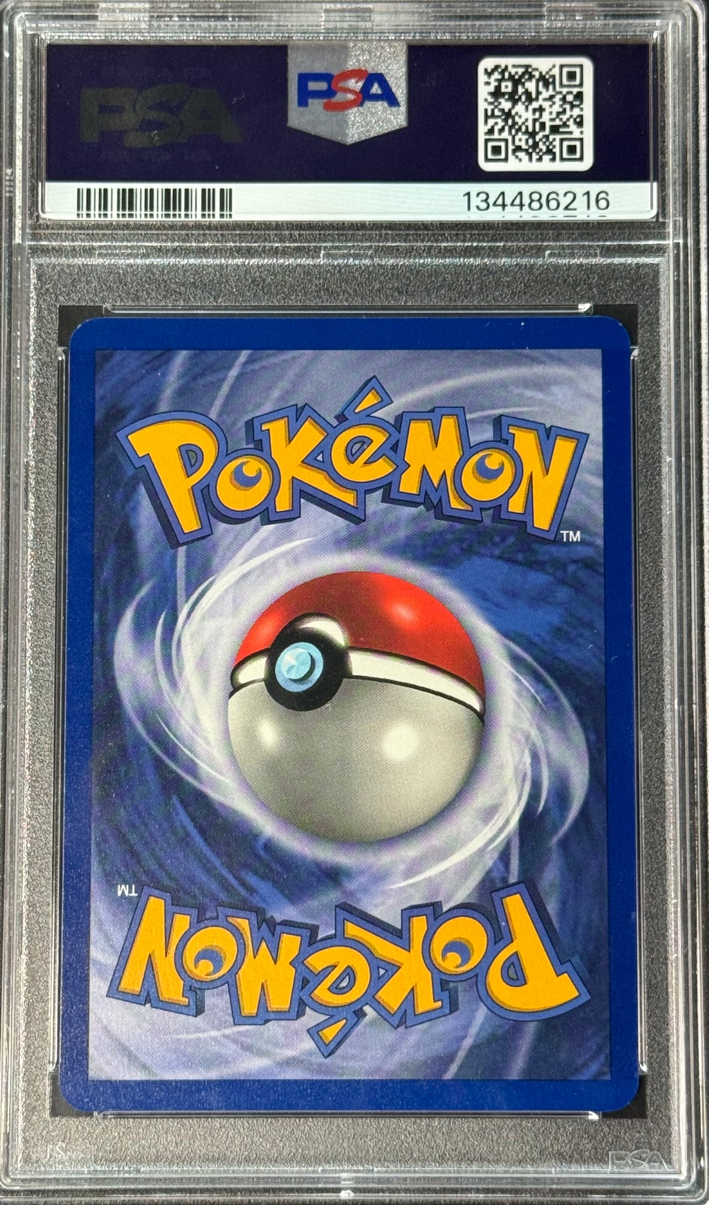 1999 Base Set Zapdos Holo #16 PSA 8