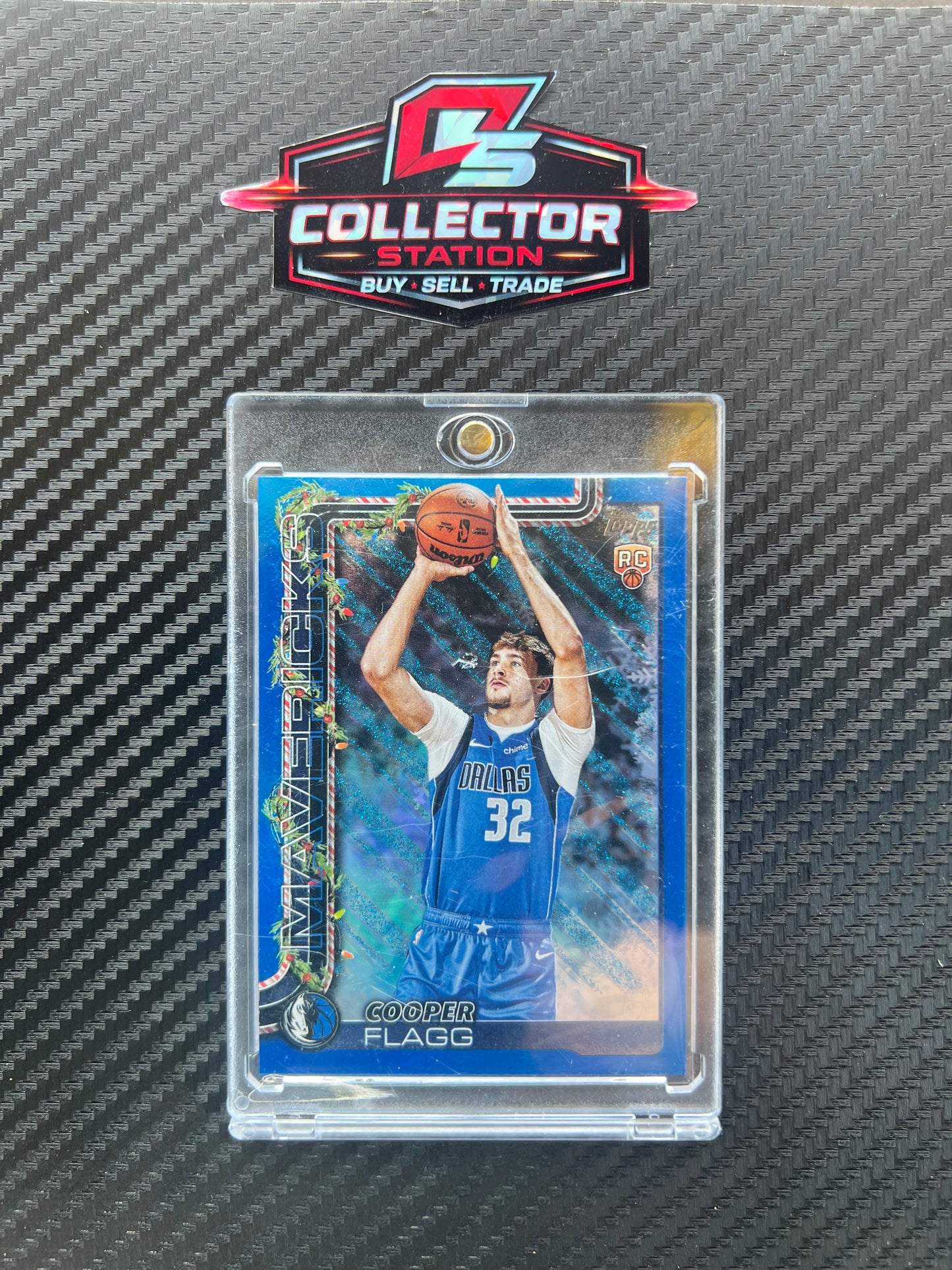 2025-26 Topps Holiday Cooper Flagg #H161 Holiday Metallic Blue Glitter (RC)