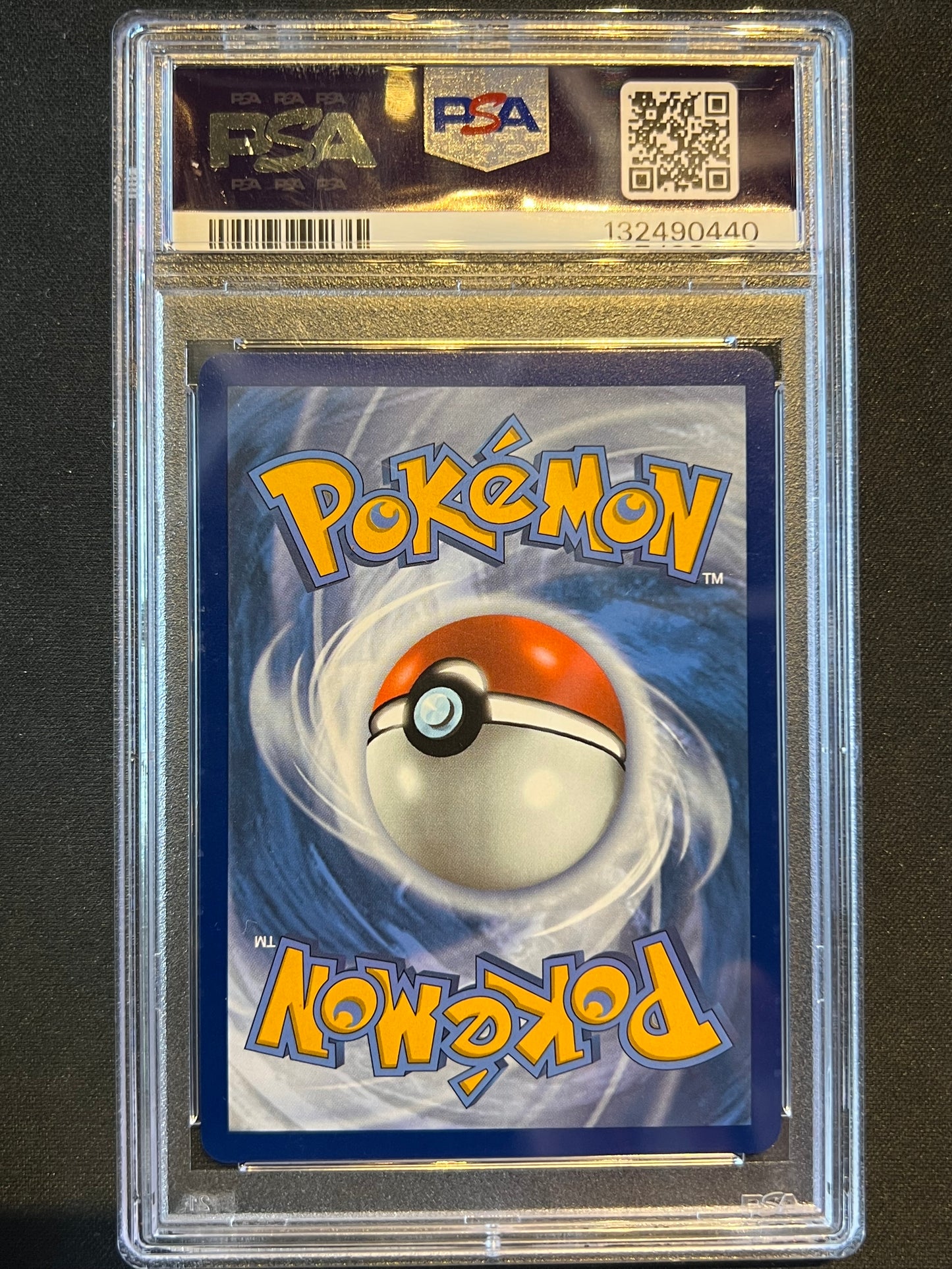 2021 Pokemon SWSH Evolving Skies Sylveon VMAX #075/203 PSA 9