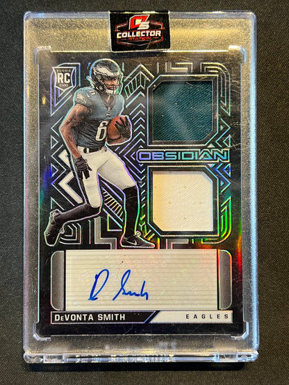 2021 Panini Obsidian - Rookie Jersey Ink Devonta Smith #RJI-DS /100 (AU, MEM, RC)