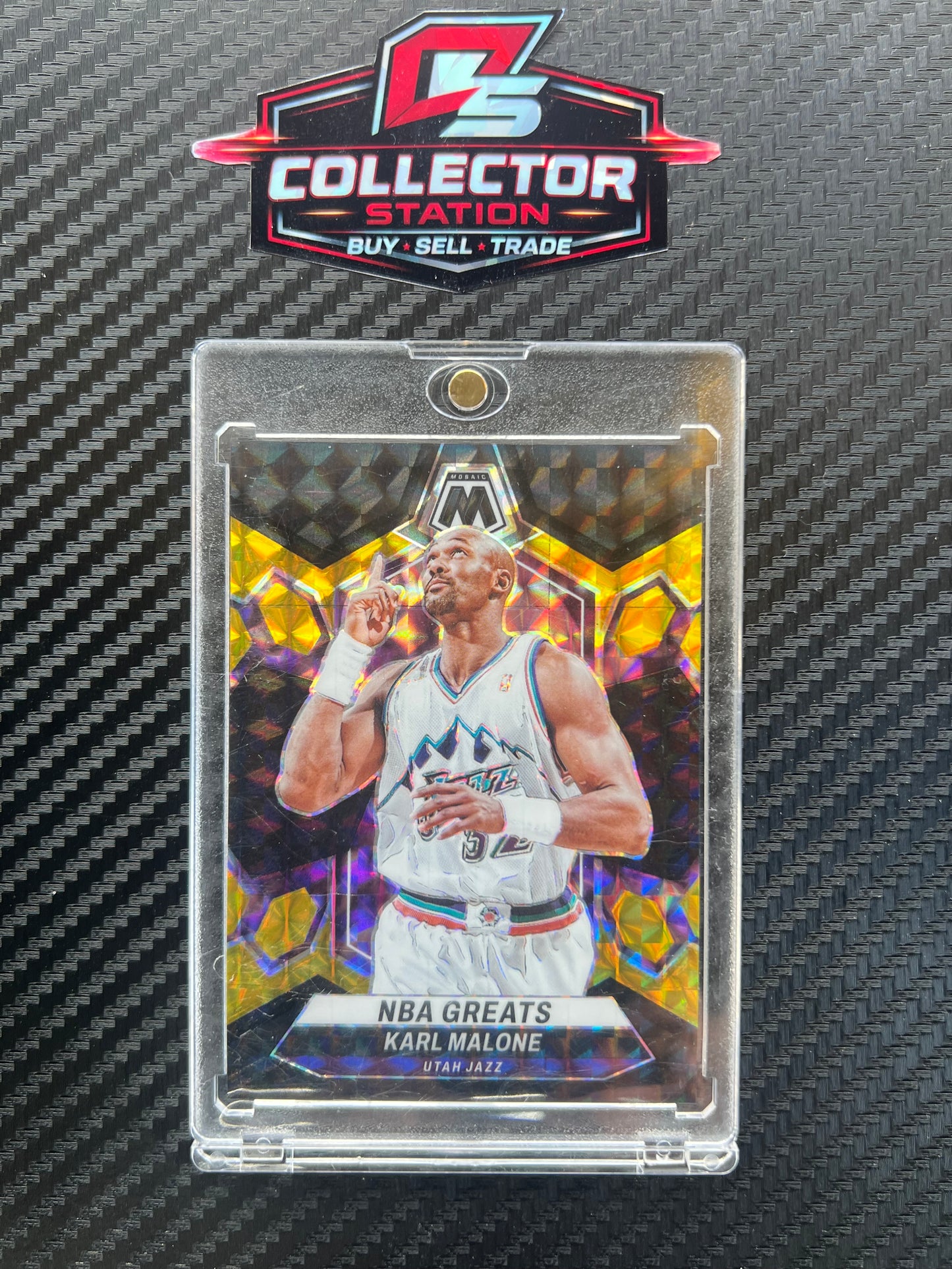 2023-24 Panini Mosaic NBA Greats Karl Malone #297 Choice Black Gold Mosaic Prizm /8