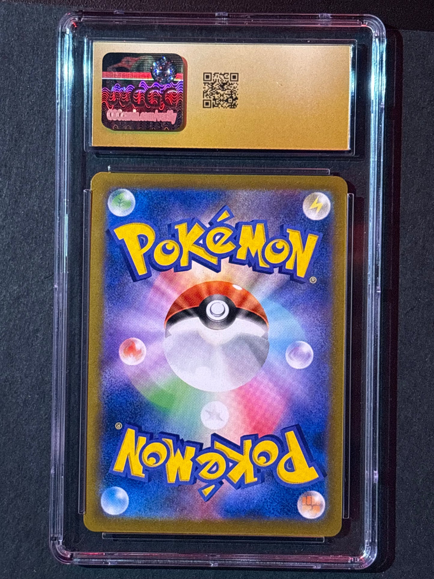 Vaporeon - 189/184 - S8b: VMAX Climax (S8b) CGC Pristine 10