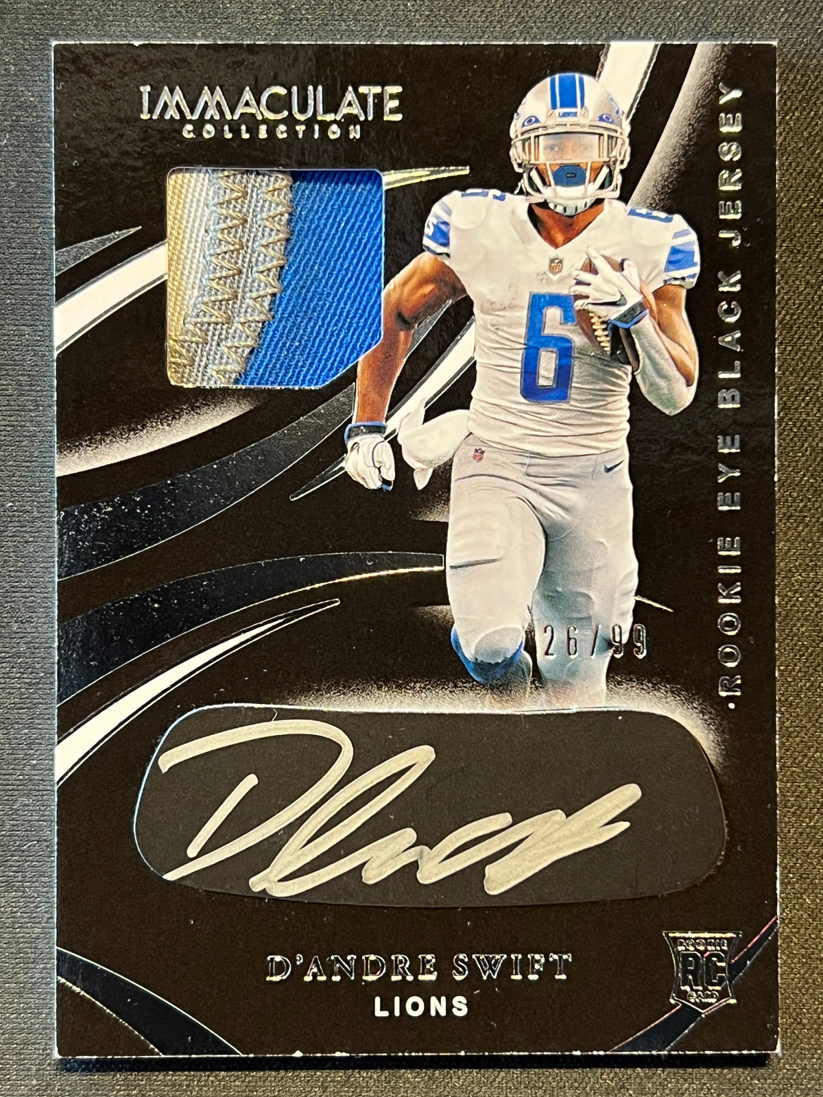 2020 Panini Immaculate D'Andre Swift Autograph Eye Black RC #REB-8 26/99 Lions