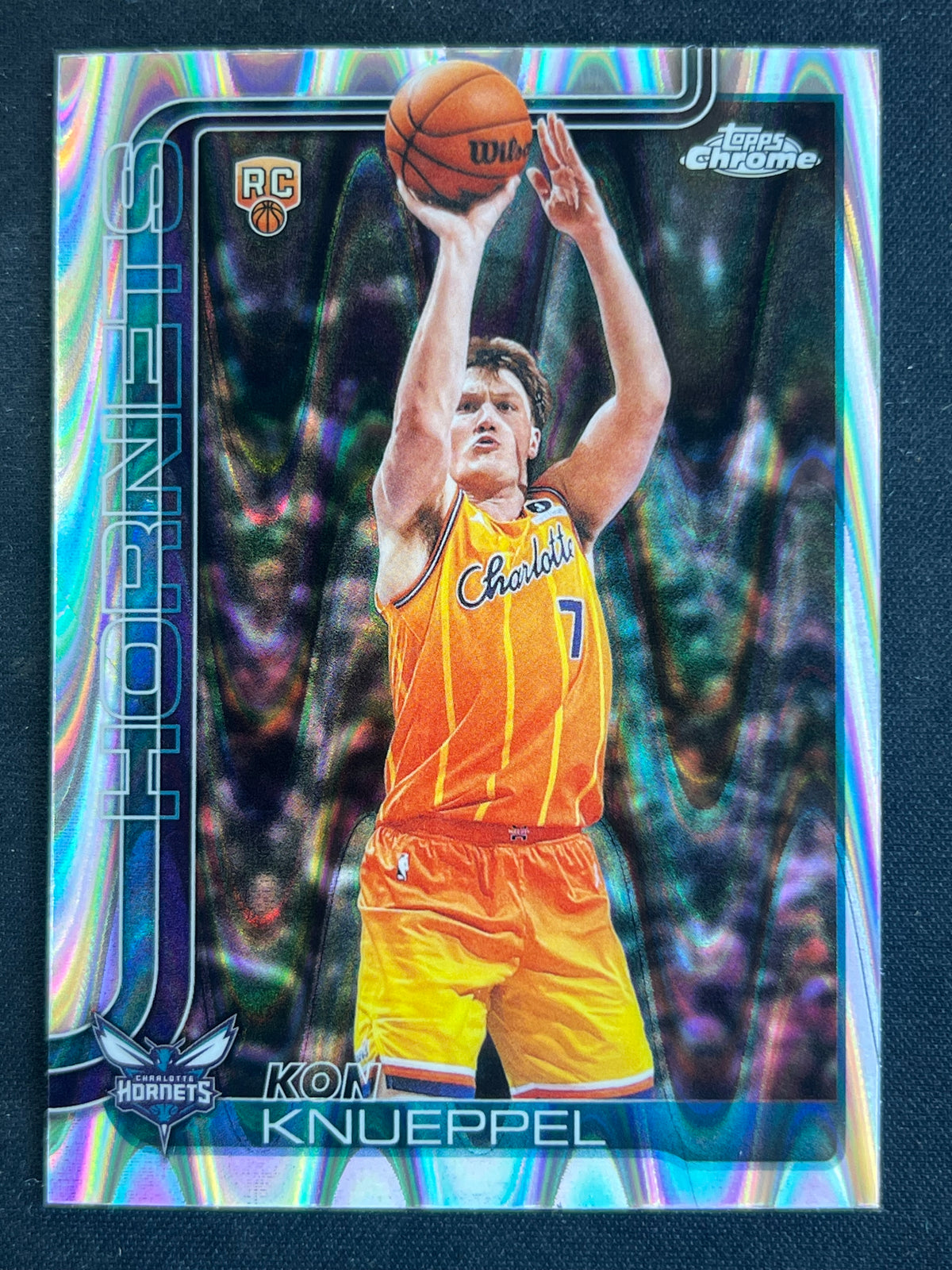 2025-26 Topps Chrome Kon Knueppel Rookie Card #254 RayWave Refractor Hornets